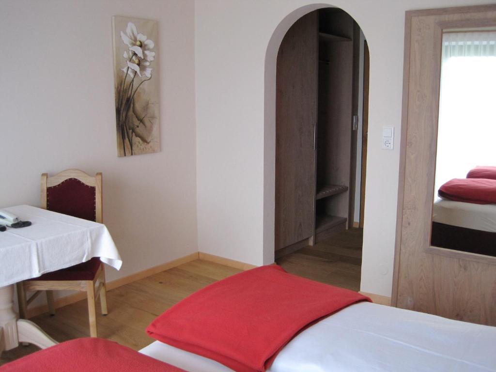 Hotel Zur Schoenen Aussicht Übersee Quarto foto